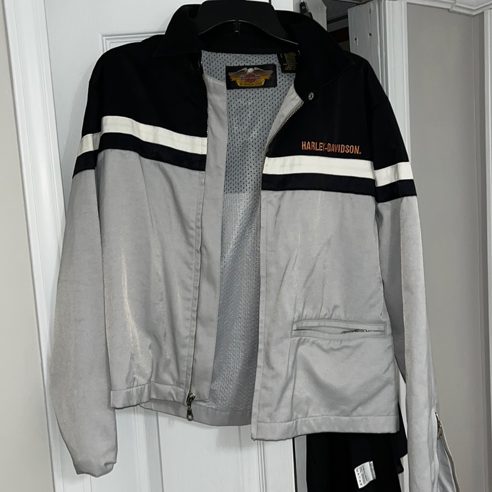 Harley Davidson Women’s White & Black Jacket.